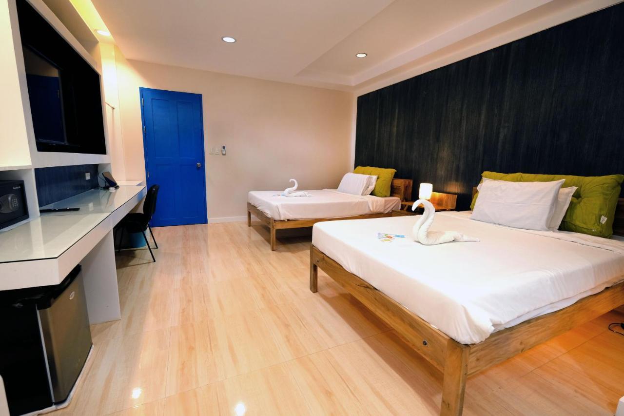 Pescadores Suites Moalboal Exterior photo