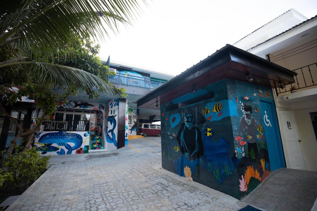 Pescadores Suites Moalboal Exterior photo