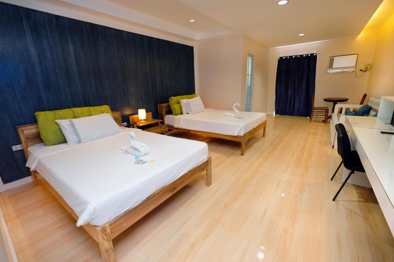 Pescadores Suites Moalboal Exterior photo