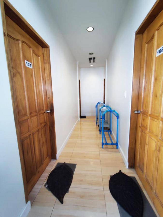 Pescadores Suites Moalboal Exterior photo