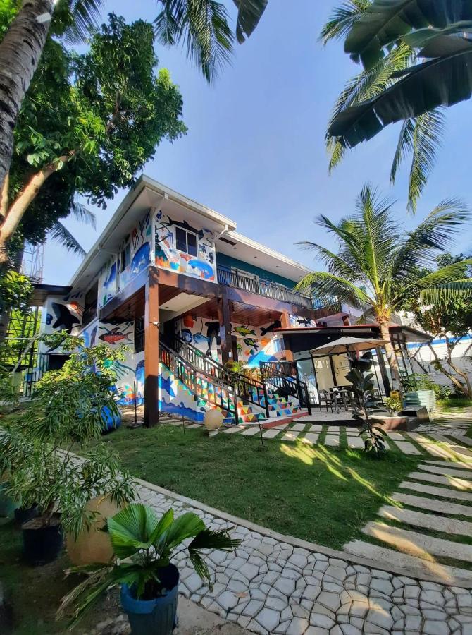 Pescadores Suites Moalboal Exterior photo